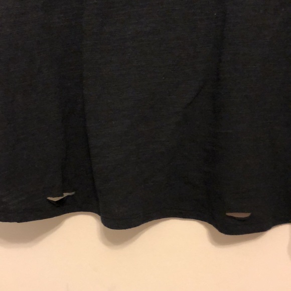 We The Free Distressed V-Neck T-Shirt - Picture 5 of 7